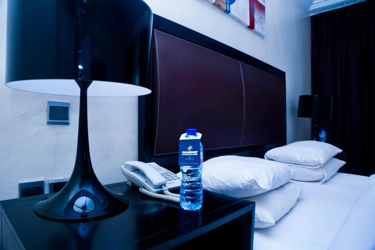 Summerset Continental Hotel Gana Mobushipe Екстериор снимка