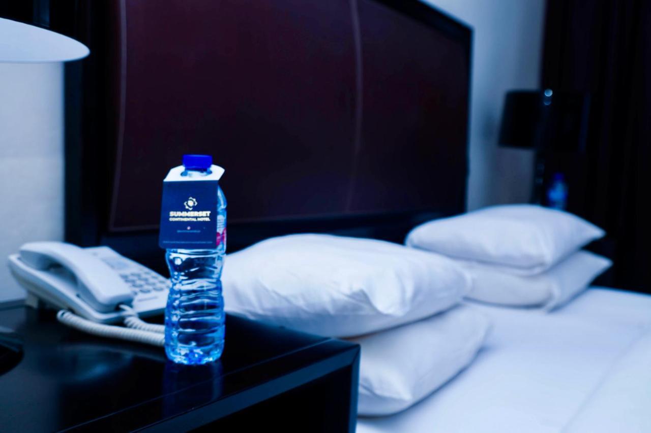 Summerset Continental Hotel Gana Mobushipe Екстериор снимка